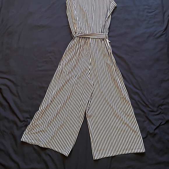 striped jumpsuit - Picture 4 of 4
